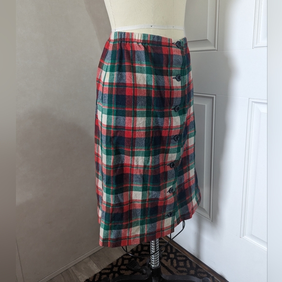 Knockabouts by Pendleton Plaid Wool - Picture 4 of 8